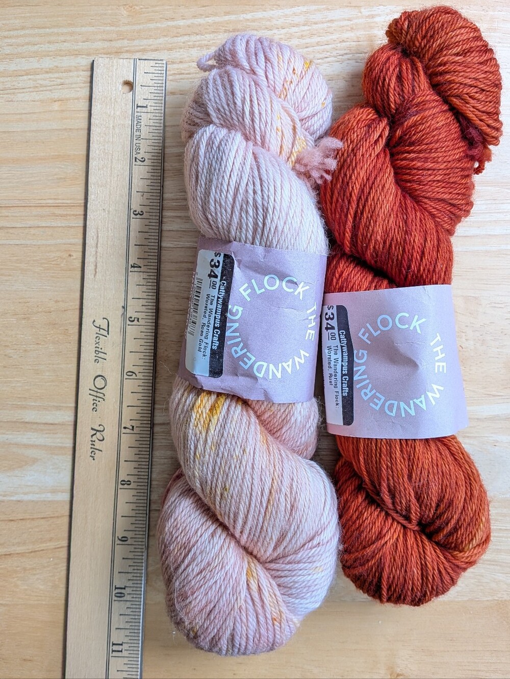 New The Wandering Flock Hand Dyed Merino Wool Yarn 100g Worsted Orange Rose Gold